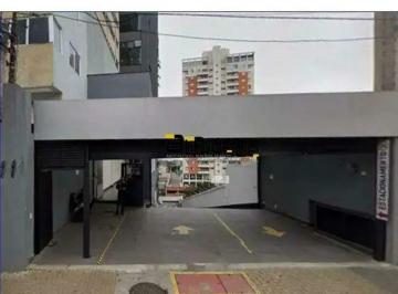 Comercial · 30m² · 1 Vaga · Sala Comercial para Aluguel no Centro de Barueri .