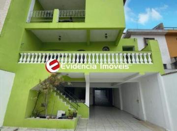 Casa · 315m² · 3 Quartos · 8 Vagas · Sobrado à venda na Vila Vitória em Santo André!!