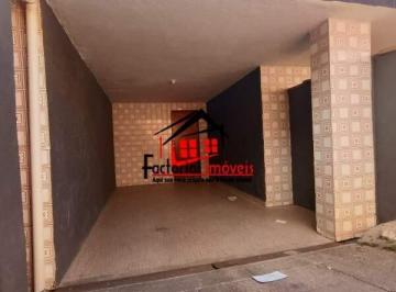 Casa · 80m² · 2 Quartos · 2 Vagas · Oportunidade no Bairro Glória: Casa Espaçosa e Bem Localizada!