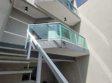 Casa · 225m² · 3 Quartos · 2 Vagas · Sobrado com 225m² para locação no Jardim Itapeva - Mauá - SP