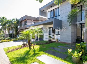 Casa · 219m² · 3 Quartos · 4 Vagas · Sobrado de Alto Padrão no Portal do Sol Golfe Green
