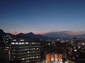 Apartamento · 37m² · 1 Quarto · 1 Vaga · Apartamento no Centro muito bem localizado