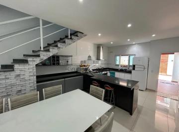 Casa · 231m² · 3 Quartos · 3 Vagas · Casa Condomínio - Jardim Jacinto - Residencial Bosque dos Manacas - 190m² -  3 Dormitórios.
