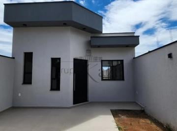 Comercial · 150m² · 3 Quartos · 2 Vagas · Oportunidade - Casa - Jardim Amália - Caçapava - 3 Dormitórios - 150m².