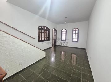 Casa · 200m² · 3 Quartos · 2 Vagas · Oportunidade - Casa Sobrado - Jardim das Indústrias - 3 Dormitórios - 120m².