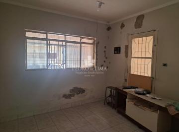 Casa · 57m² · 2 Quartos · 2 Vagas · Casa térrea na Ponte Rasa, 2 quartos, 2 vagas e quintal com churrasqueira.