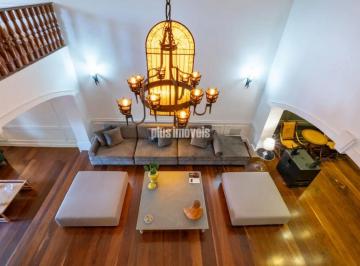 Casa · 560m² · 3 Quartos · 8 Vagas · Próximo ao Albert Einstein 564m0m²  3 Suítes 8 Vagas.