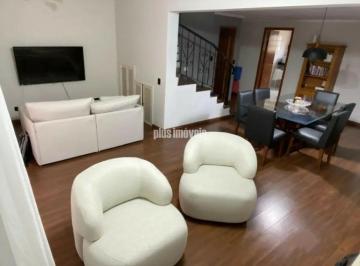 Casa · 200m² · 3 Quartos · 2 Vagas · Casa à venda com 200m², 3 quartos e 2 vagas