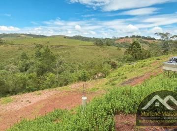 Casa · 150m² · 2 Quartos · Casa em Ferradura  -  Campos do Jordão