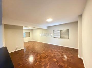 Apartamento · 122m² · 3 Quartos · 1 Vaga · Apartamento com 3 quartos sendo 1 suíte disponível para venda no bairro Martins em Uberlândia-MG