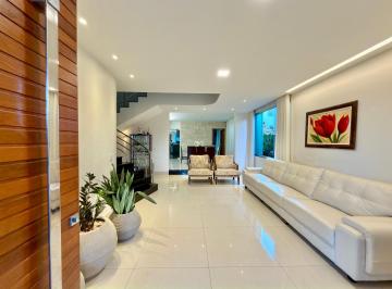 Imagem 1 · Casa de Condomínio para venda com 4 Suítes + Escritório no Portal do Sol I em Goiânia-GO