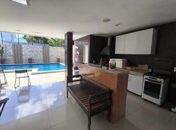 Casa · 280m² · 4 Quartos · 3 Vagas · Casa com 4 Quartos e Piscina com Área Gourmet à venda no Jardim do Horto I