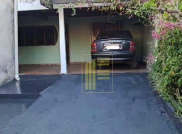 Casa · 110m² · 3 Quartos · 3 Vagas · Casa para alugar em Jardim Arroyo de 110.00m² com 3 Quartos e 3 Garagens
