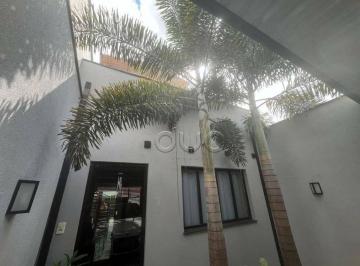 Casa · 141m² · 2 Quartos · 2 Vagas · Casa para venda em Parque Chapadão de 141.00m² com 2 Quartos, 2 Suites e 2 Garagens