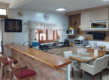 Casa · 350m² · 5 Quartos · 4 Vagas · Casa para venda e aluguel em Serra Dos Lagos de 350.00m² com 5 Quartos, 4 Suites e 4 Garagens