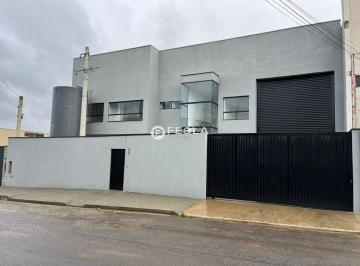 Comercial · 899m² · Galpão / Depósito / Armazém para alugar em Salto Grande de 899.49m²