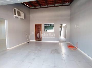 Casa · 296m² · 2 Quartos · 2 Vagas · Casa com 2 quartos sendo 1 suíte disponível para locação no bairro Pacaembu o em Uberlândia-MG.