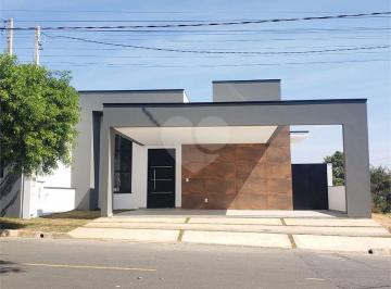 Casa · 167m² · 3 Quartos · 2 Vagas · Casa para venda em Bairro Inválido de 167.00m² com 3 Quartos, 1 Suite e 2 Garagens