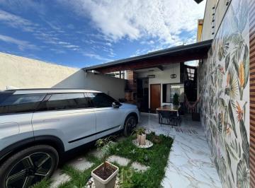 Casa · 110m² · 3 Quartos · 2 Vagas · Casa à Venda – Santa Paula | 3 Quartos com Suíte e Área Gourmet
