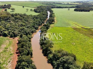 Rural · 250m² · 3 Quartos · 15 Vagas · Fazenda / Sítio para venda em Zona Rural de 250.00m² com 3 Quartos, 1 Suite e 15 Garagens