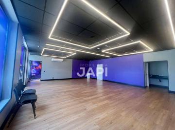 Comercial · 80m² · 5 Vagas · Sala Comercial para alugar em Vila De Vito de 80.00m² com 5 Garagens