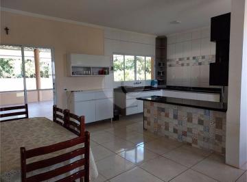 Casa · 260m² · 2 Quartos · 4 Vagas · Casa para venda em Maracanã de 260.00m² com 2 Quartos, 1 Suite e 4 Garagens