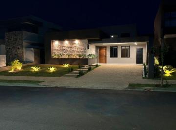 Casa · 210m² · 3 Quartos · 4 Vagas · Casa de Condomínio para venda em Residencial Alto Do Castelo de 210.00m² com 3 Quartos, 3 Suites e 4