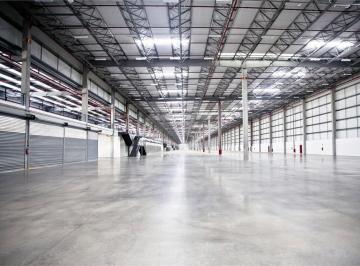 Comercial · 2806m² · 14 Vagas · Galpão / Depósito / Armazém para alugar em Ponte Alta de 2806.00m² com 14 Garagens