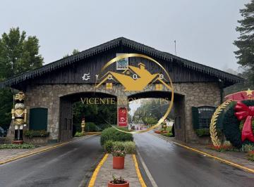 Terreno · 675m² · Terreno a venda à 100 metros do Pórtico da entrada de Gramado no bairro Planalto