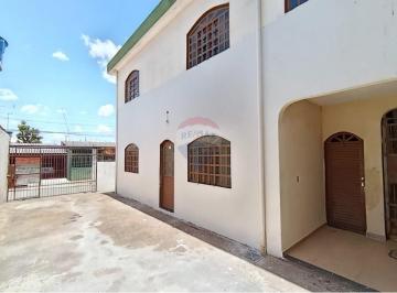Casa · 320m² · 10 Quartos · 4 Vagas · Prédio Residencial com 6 Apartamentos