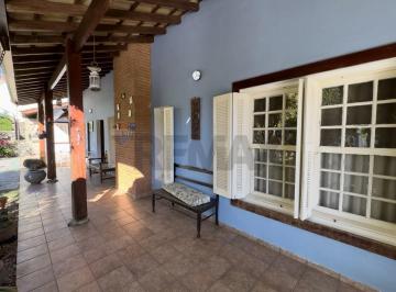 Casa · 241m² · 3 Quartos · 6 Vagas · Casa térrea com 3 dormitórios, jardim e piscina no Jardim Paulista em Atibaia