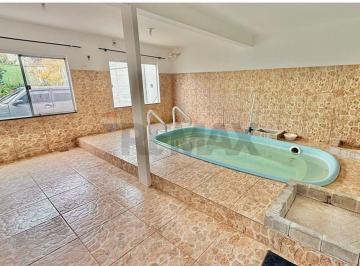 Casa · 138m² · 3 Quartos · 2 Vagas · À Venda | Casa + Anexo com 3 Quartos e Quintal a 700 m da Praia