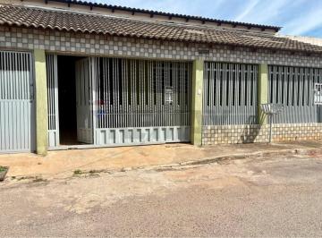Casa · 200m² · 3 Quartos · 10 Vagas · QE 08 Guará I | Casa de 3 Quartos, 2 Suítes, Área Gourmet e Fácil Acesso à EPTG