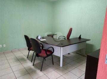 Casa · 176m² · 6 Quartos · 2 Vagas · Casa para venda em Jardim Estádio de 176.00m² com 6 Quartos e 2 Garagens