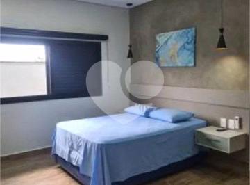 Casa · 378m² · 3 Quartos · 6 Vagas · Casa para venda em Bairro Inválido de 378.00m² com 3 Quartos, 1 Suite e 6 Garagens