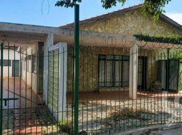 9a0bdfd58ab4c48755c5a47538720c5bd91d18fd · Casa com 5 dormitórios à venda, 300 m² por R$ 1.000.000,00 - Sumaré - Caraguatatuba/SP