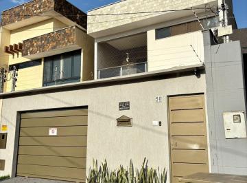 Casa · 234m² · 4 Quartos · 4 Vagas · Casa de 4 quartos/suites em Jardim Atlântico Goiânia