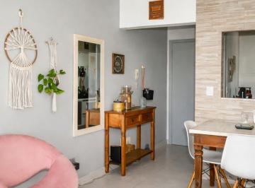 Apartamento · 58m² · 2 Quartos · 1 Vaga · Apartamento de 2 quartos no bairro Jardim Carvalho Porto Alegre.