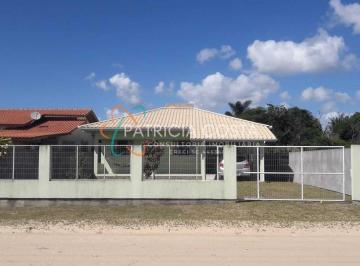 Casa · 340m² · 3 Quartos · 1 Vaga · Casa no bairro Araçatuba - Imbituba/SC