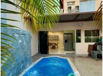 Casa · 180m² · 3 Quartos · 2 Vagas · Casa tipo sobrado em Condomínio Residencial Jardins, Bom Clima em Cuiabá/MT