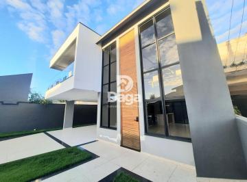 Casa · 195m² · 3 Quartos · 2 Vagas · Casa Alto Padrão em Carianos, Florianópolis/SC
