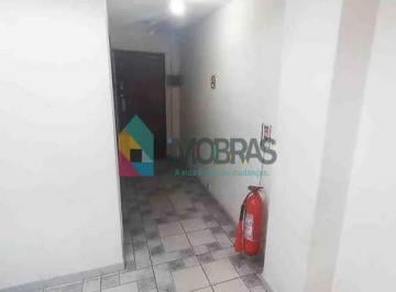 Apartamento · 63m² · 2 Quartos · Apartamento : Padrão / Residencial / Centro