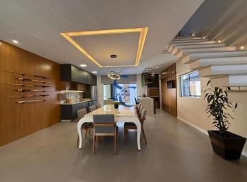 Casa · 177m² · 3 Quartos · 2 Vagas · Casa em condomínio no Umbará