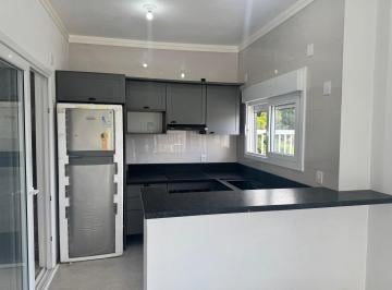Casa · 71m² · 2 Quartos · 1 Vaga ·
Casa à Venda em Torres no Praia Real Próximo ao Mar