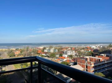 Apartamento · 89m² · 3 Quartos · 1 Vaga ·
Apartamento à Venda em Torres no Bairro Praia Grande