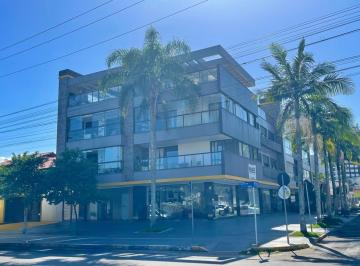 Apartamento · 259m² · 3 Quartos · 2 Vagas · 
                                Cobertura Duplex com Piscina e Vista para Lagoa do Violão no Bairro