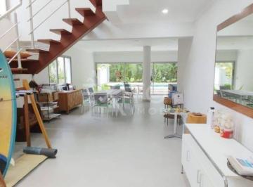 Casa · 321m² · 5 Quartos · Casa para venda em Riviera De São Lourenço de 321.00m² com 5 Quartos e 5 Suites