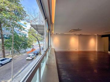 Apartamento · 173m² · 3 Quartos · 2 Vagas ·
Apartamento reformado na quadra praia do Leblon