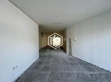 Comercial · 74m² · 2 Vagas · Sala Comercial para alugar em Jardim Itanguá de 73.50m² com 2 Garagens