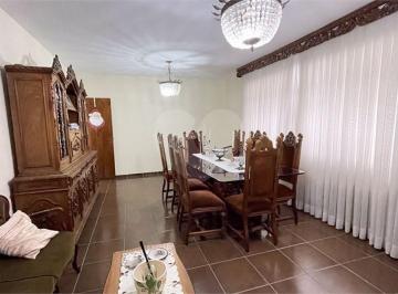 Casa · 265m² · 4 Quartos · 5 Vagas · Sobrado para venda em Parque Do Colégio de 265.00m² com 4 Quartos, 1 Suite e 5 Garagens